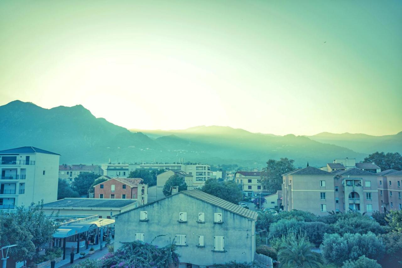 Studio cosy les pieds dans l'eau, climatisé, Parking privé, Vue montagne San-Nicolao Exterior foto