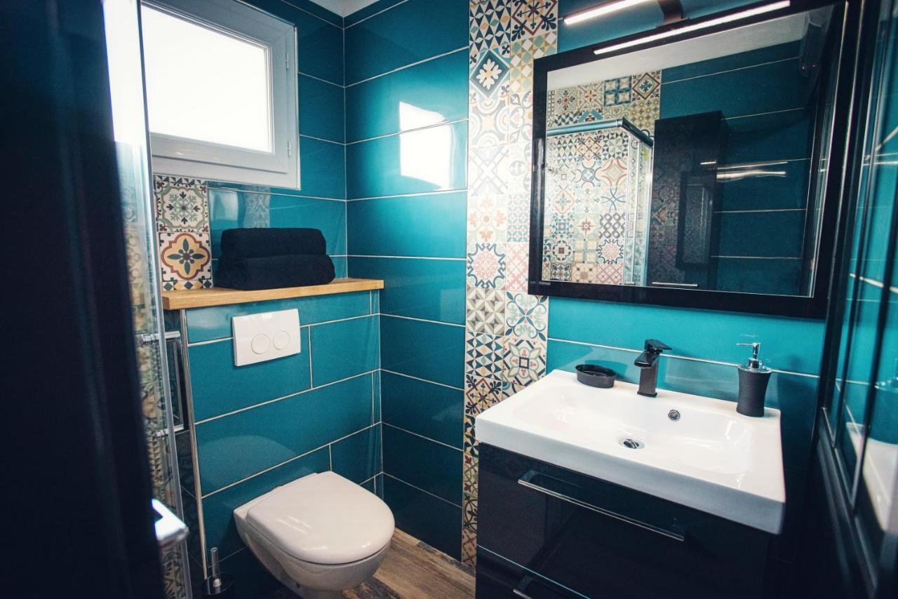Studio cosy les pieds dans l'eau, climatisé, Parking privé, Vue montagne San-Nicolao Exterior foto